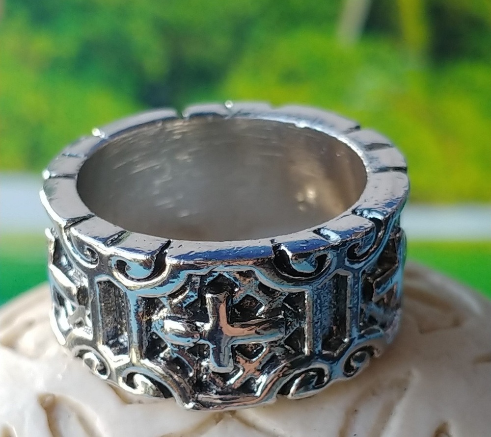 ✝️Gorgeous Gothic Band Biker Ring ✝️